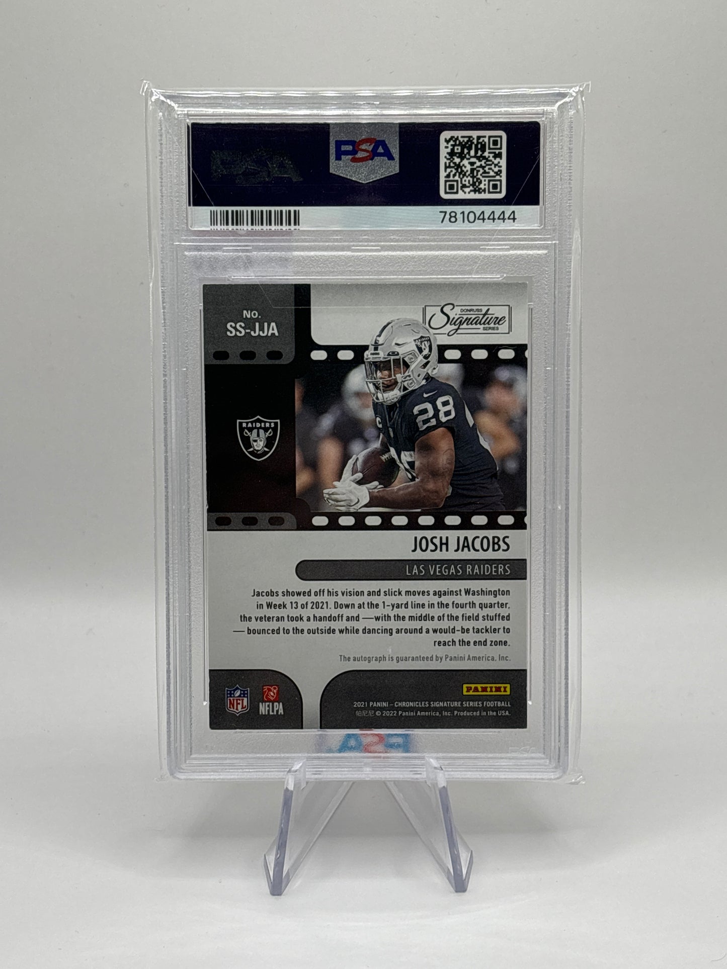 2021 Panini Chronicles Josh Jacobs Signatures Red 26/99 PSA 8